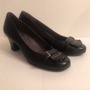 Aerosoles “Marionette” slip-on dress shoes.  Size 8